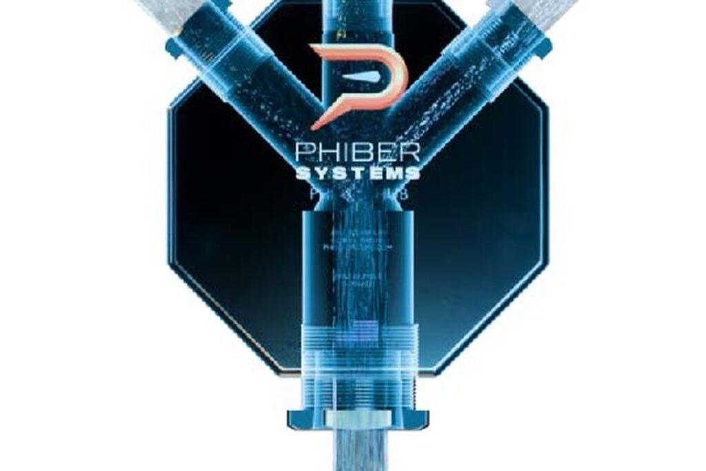 Cutaway of the PHLOW Hub splitting one hose into three engine lines